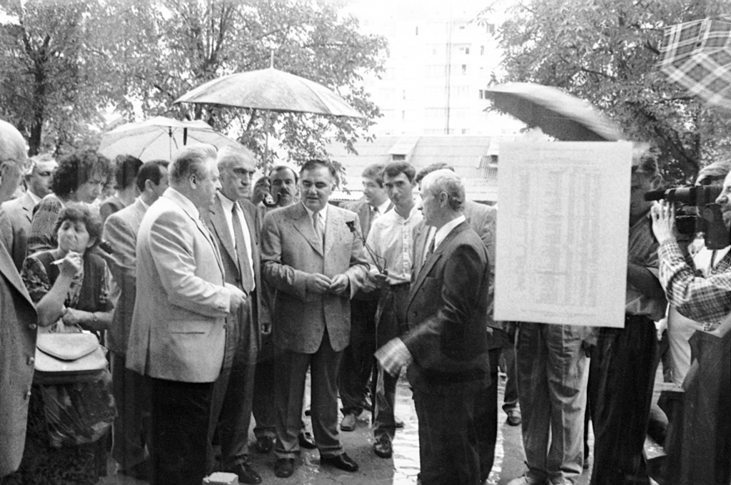 1998 uarosl.jpg