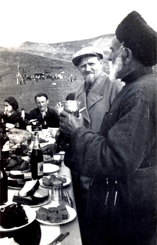 1.jpg 1.jpg